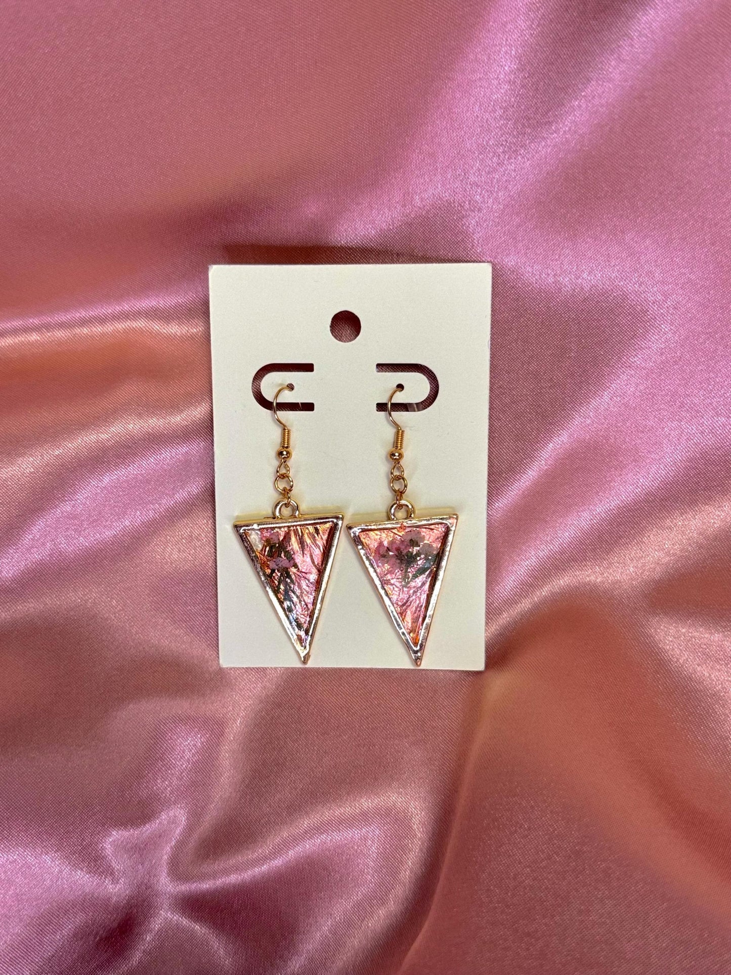 Rose Gold Triangle Petal Earrings – Real Dried Flowers in Resin – Geometric Drops – Hypoallergenic – Handmade