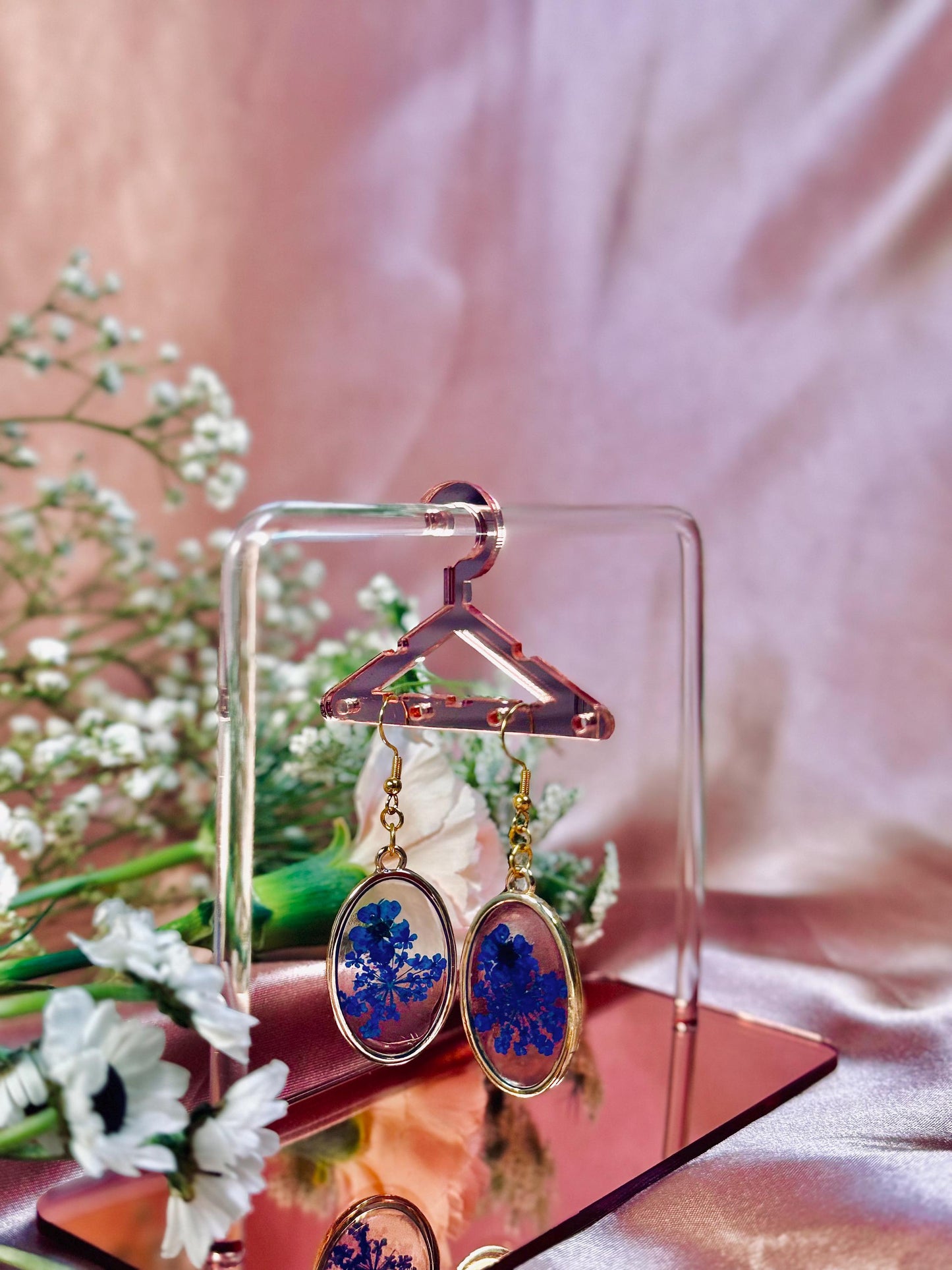 Blue Queen Anne's Lace Earrings – Oval Resin Drops – Real Pressed Flowers – Hypoallergenic – Handmade One of a Kind