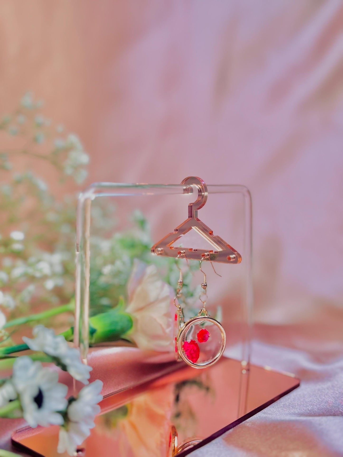 Red Bloom Earrings – Resin Circle Dangle with Real Flowers – Gold Hypoallergenic Findings – Minimalist Handmade Gift