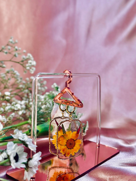 Sunflower Resin Earrings – Real Pressed Flowers – Bold Statement Jewelry – Hypoallergenic – Handmade One of a Kind